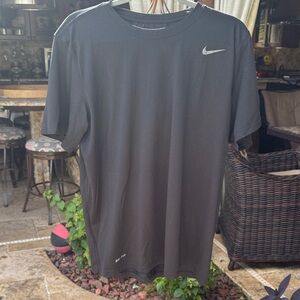 Nike Men's Black Short Sleeve Tee